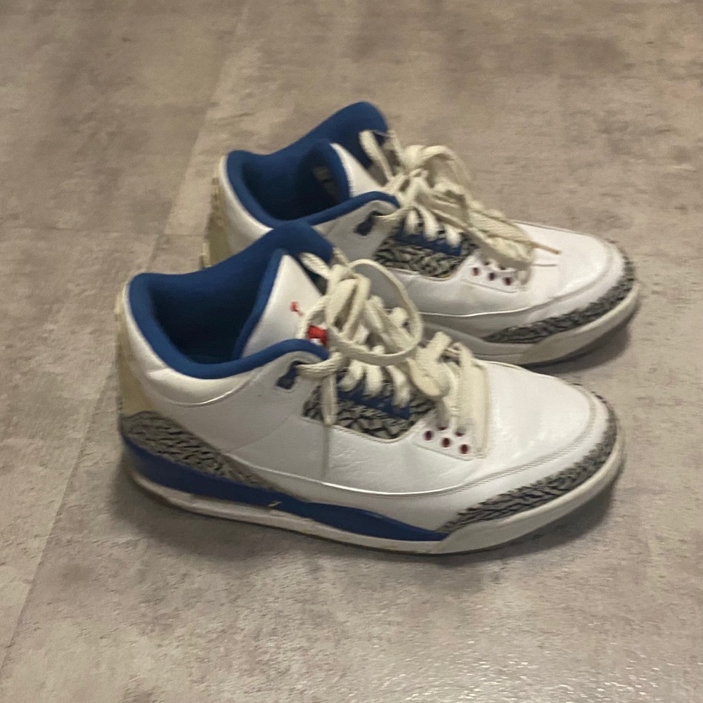 Jordan 3 True Blue 2011
